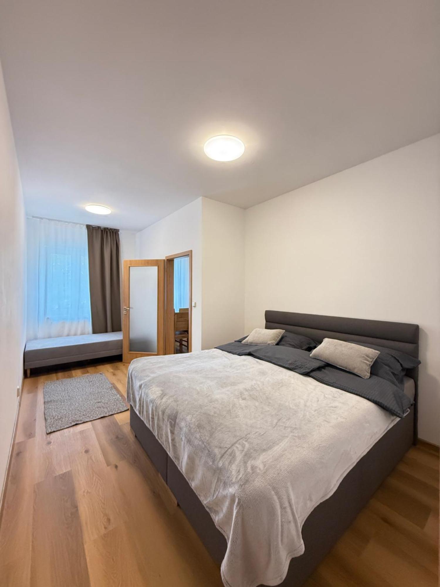 Riverside Apartment Praha Praga Exterior foto